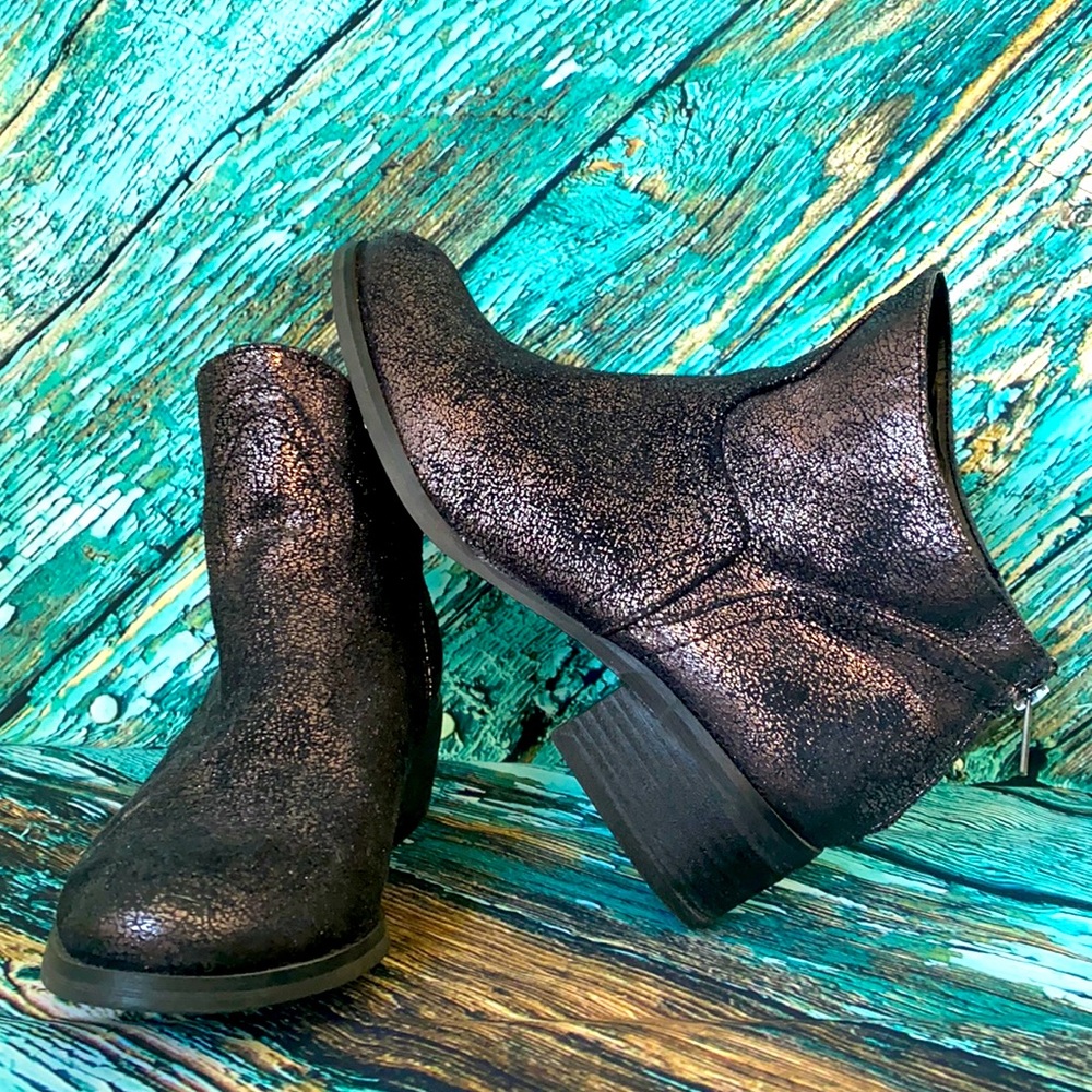 Not Rated Pewter Metallic Booties Size 10
